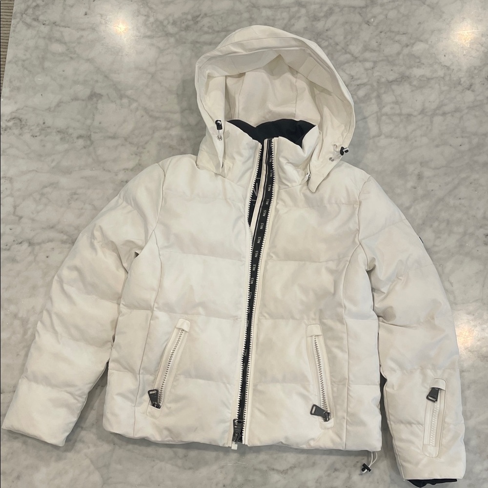 NILS Women Snowy White Puffer ski Jacket - Size 6